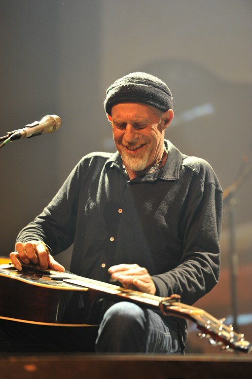 16-Harry_Manx_20121006.jpg